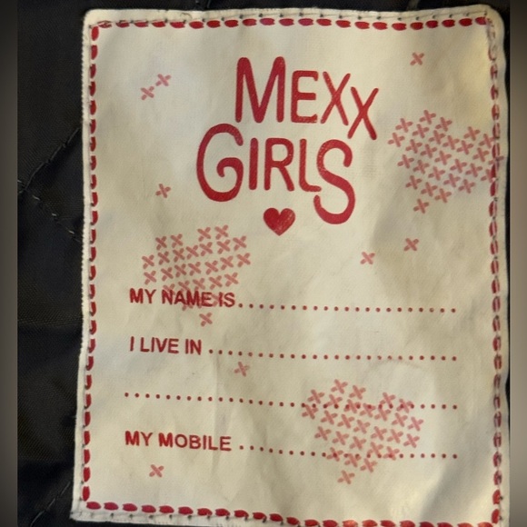 Pretty In Max Petticoat - Picture 6 of 9